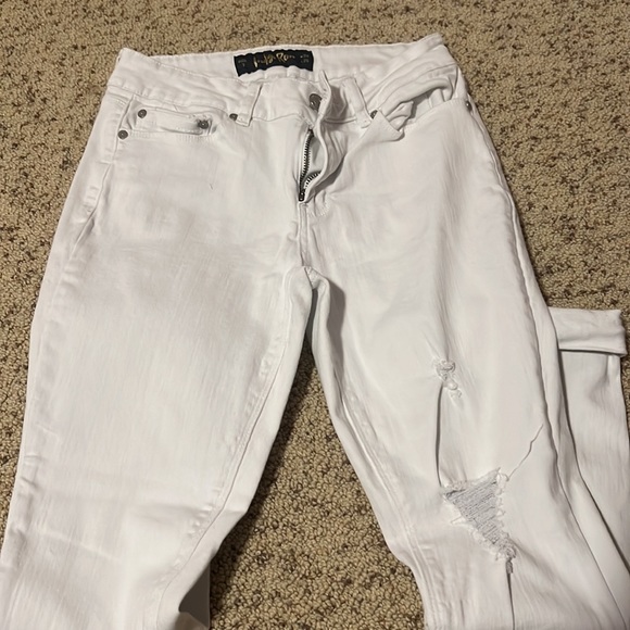 Capris - Picture 2 of 2